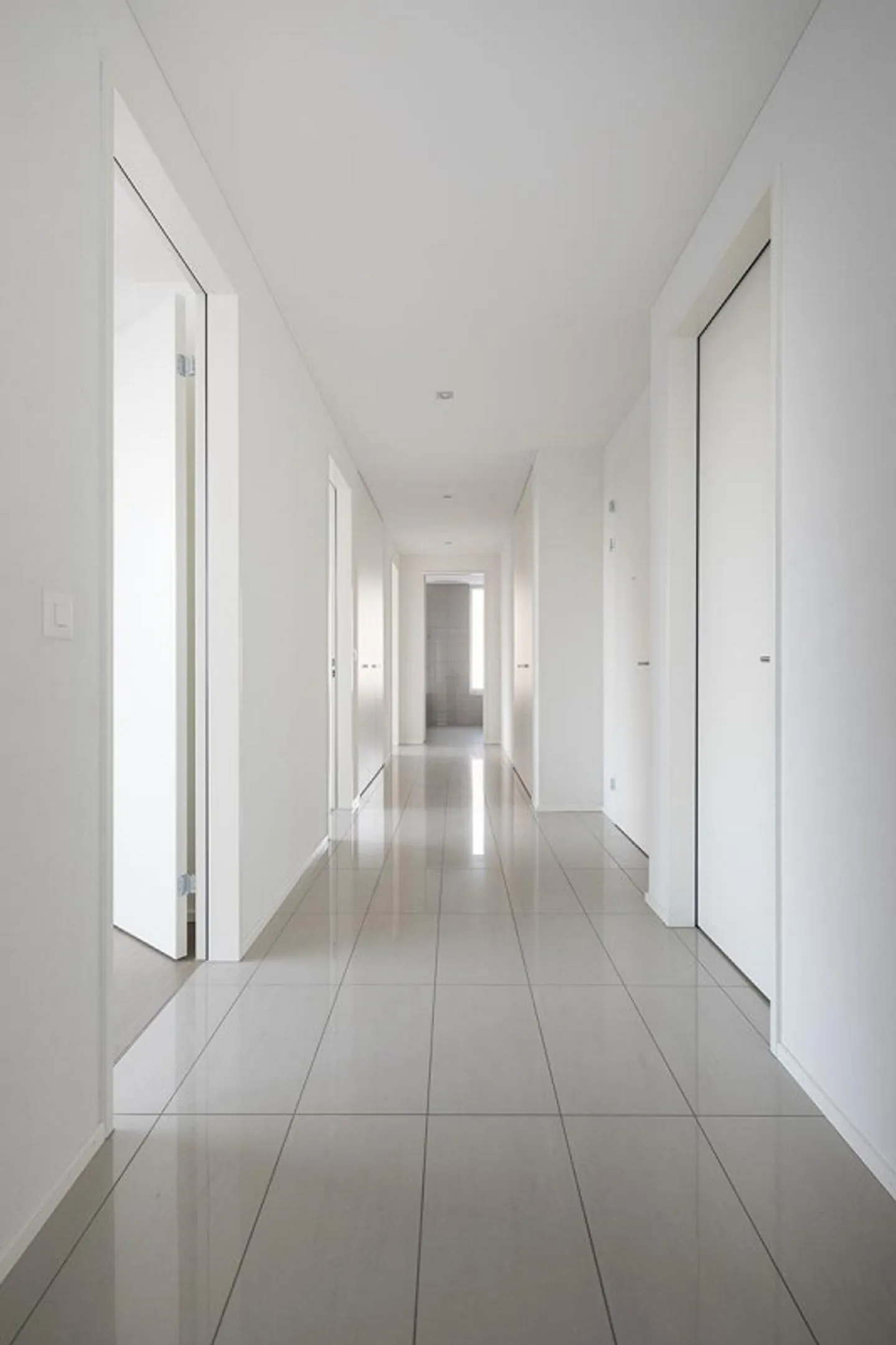 Appartement parfait pour les navetteurs au 17ème étage - Photo 7 sur 13