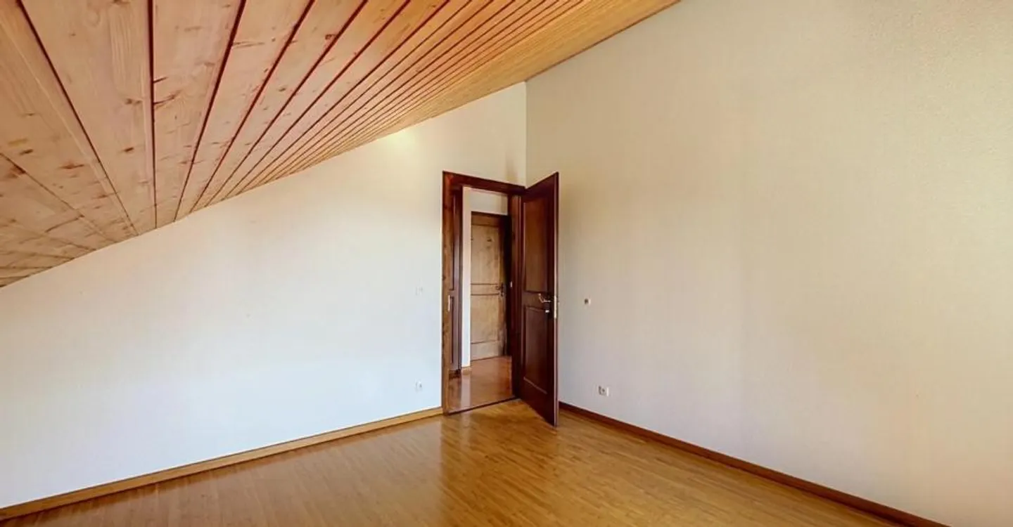 Schöne 2-Zimmer-Wohnung mit herrlichem Blick - Foto 9 von 11
