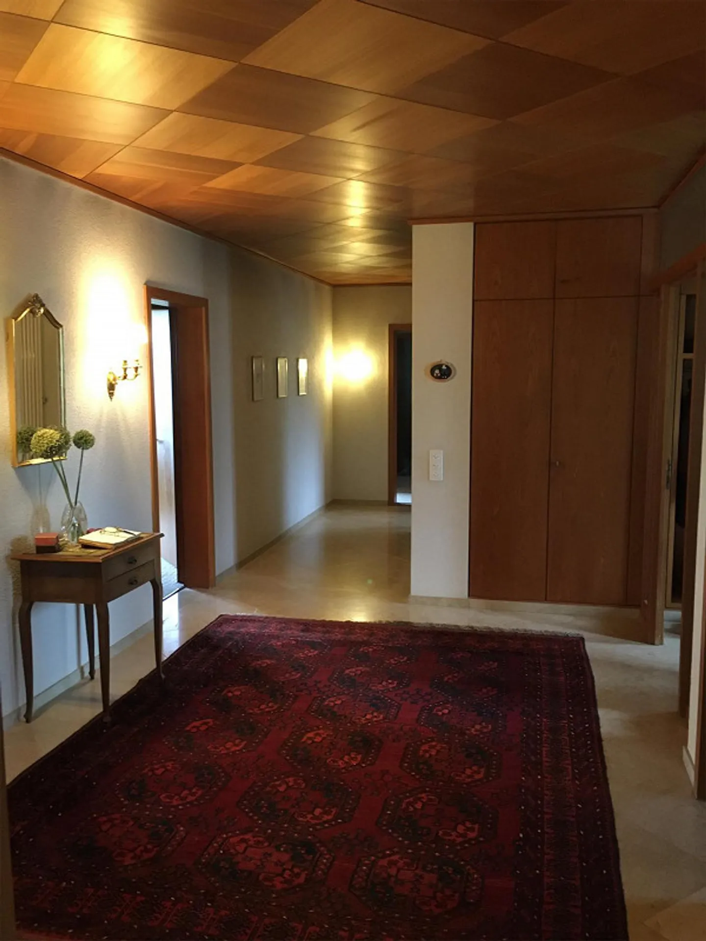 9-Zimmer-Einfamilienhaus mit grossem Umschwung - Foto 9 von 16