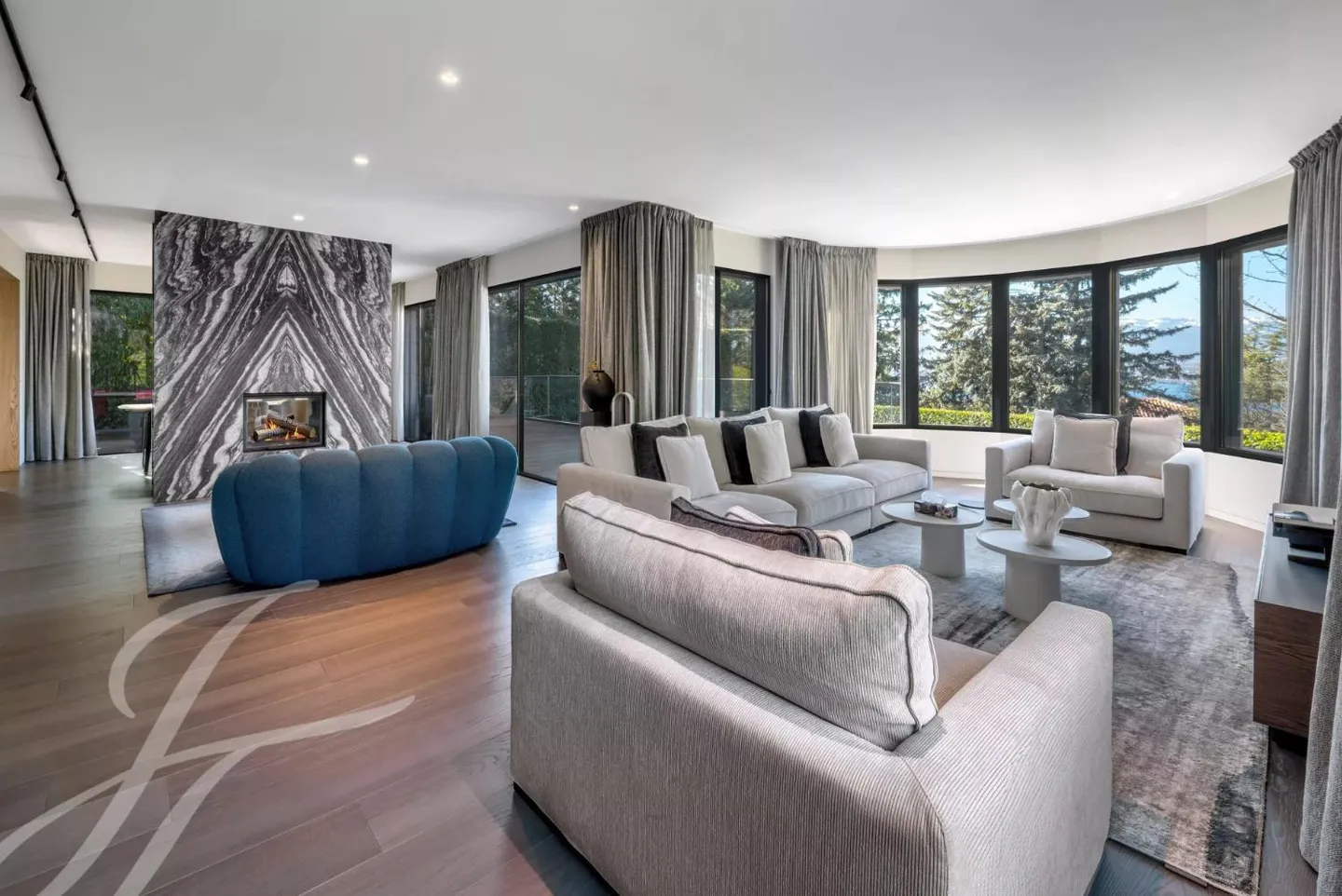 Maison Élégante avec Vue sur le Lac - Photo 1 sur 13