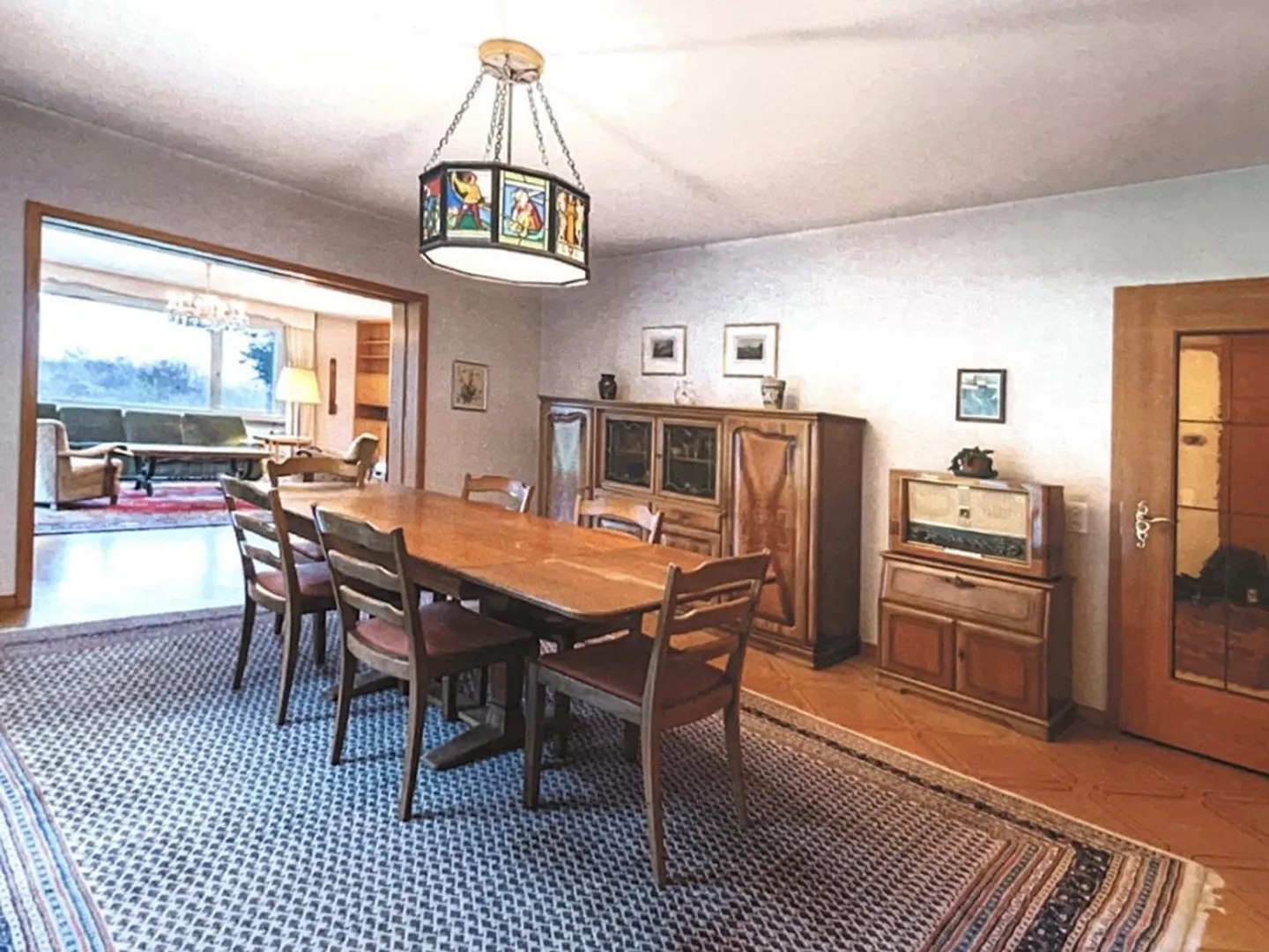 9-Zimmer-Einfamilienhaus mit grossem Umschwung - Foto 10 von 16