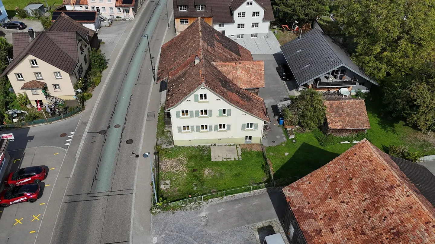 Maison individuelle avec potentiel à vendre à Oberriet ! - Photo 2 sur 20