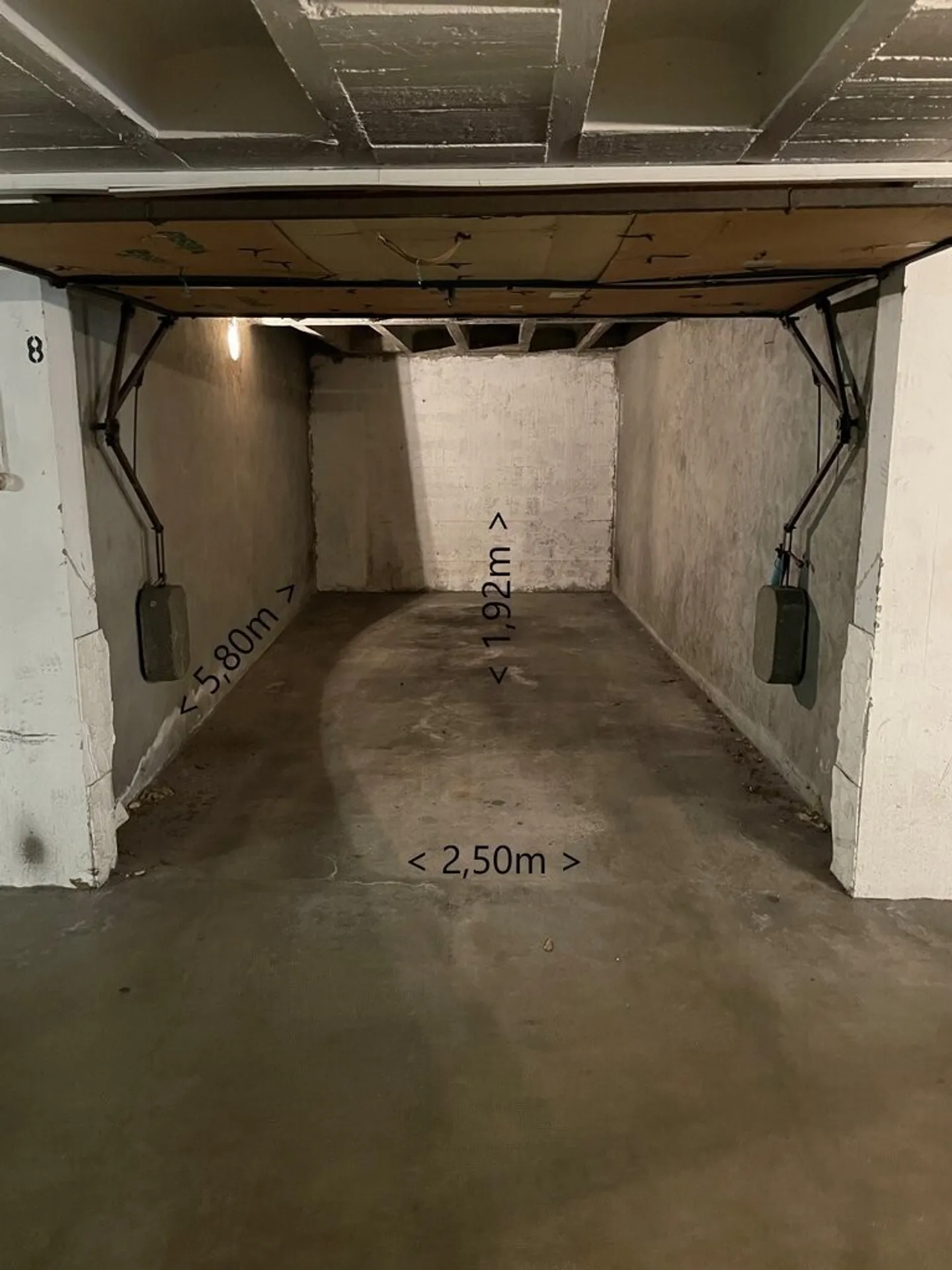 Quartier St-Jean / Charmilles - Garage individuel - Photo 2 sur 2