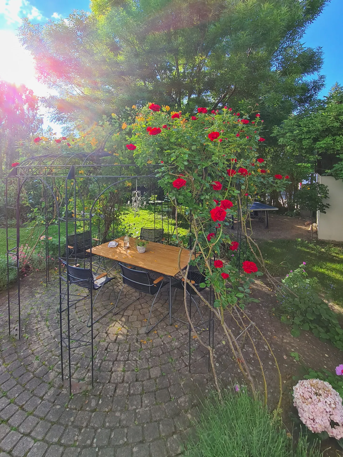 «Freistehendes 6.5-Zimmer-Einfamilienhaus mit Carport und Schwedenofen» - Foto 21 von 27