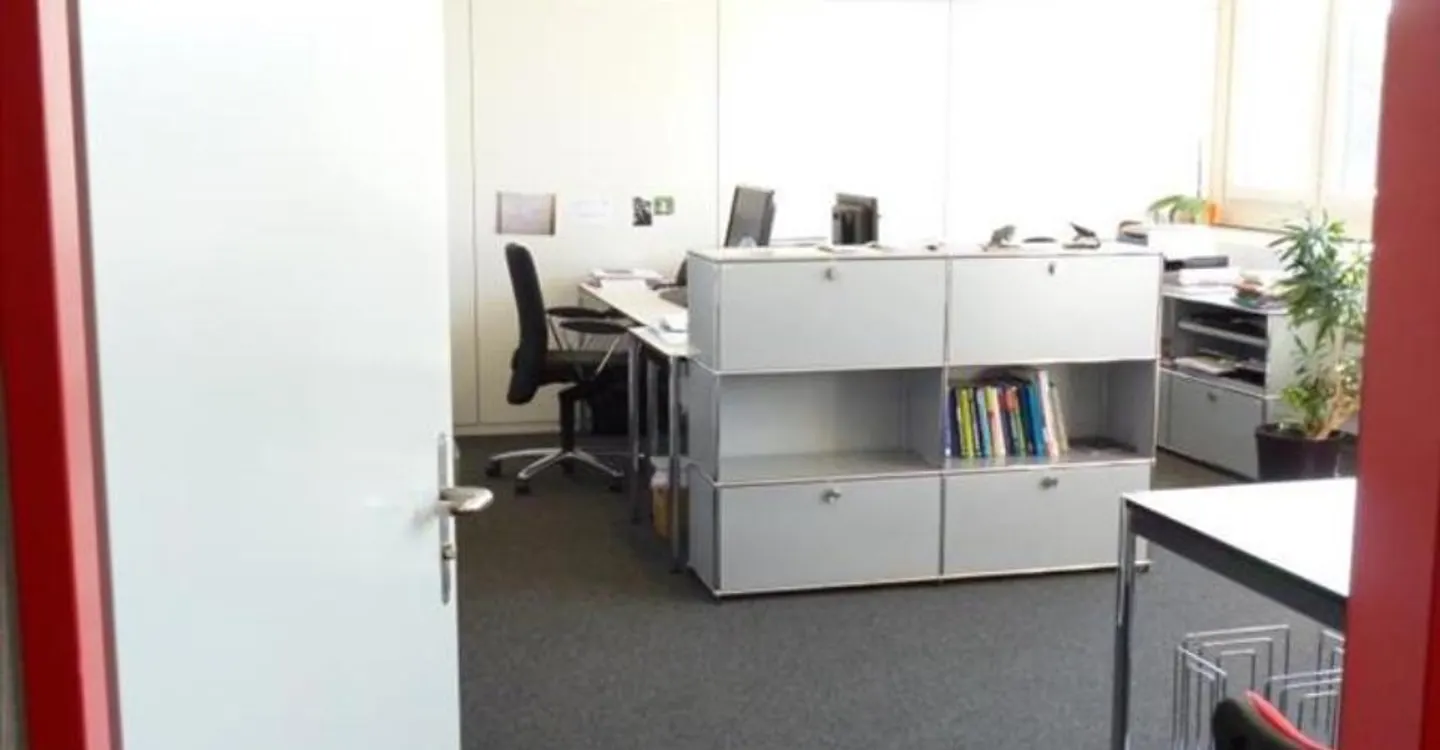 Your company's start begins now! - Photo 3 of 5
