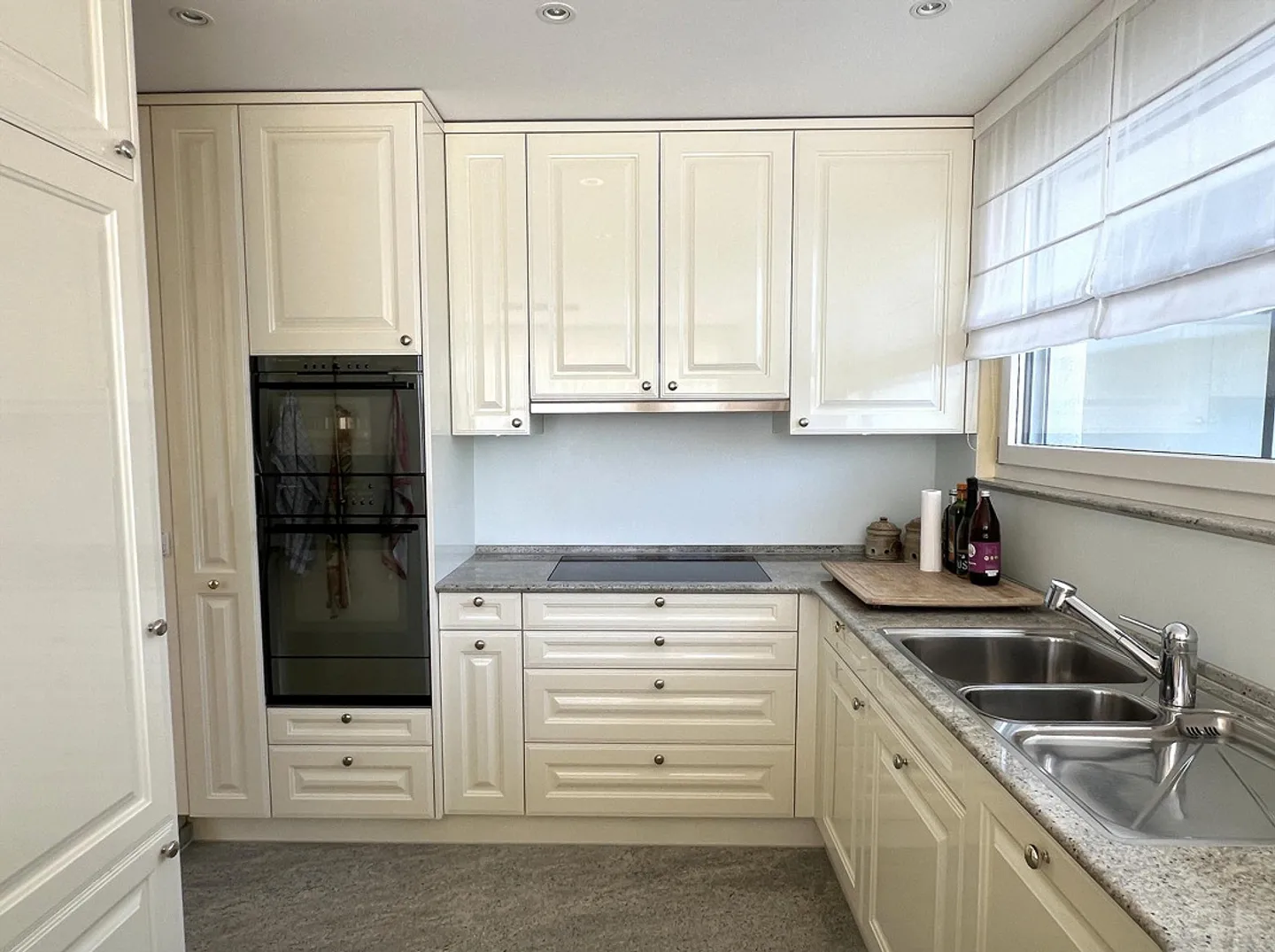 Comfortable Living with Panoramic View! - Photo 6 of 14