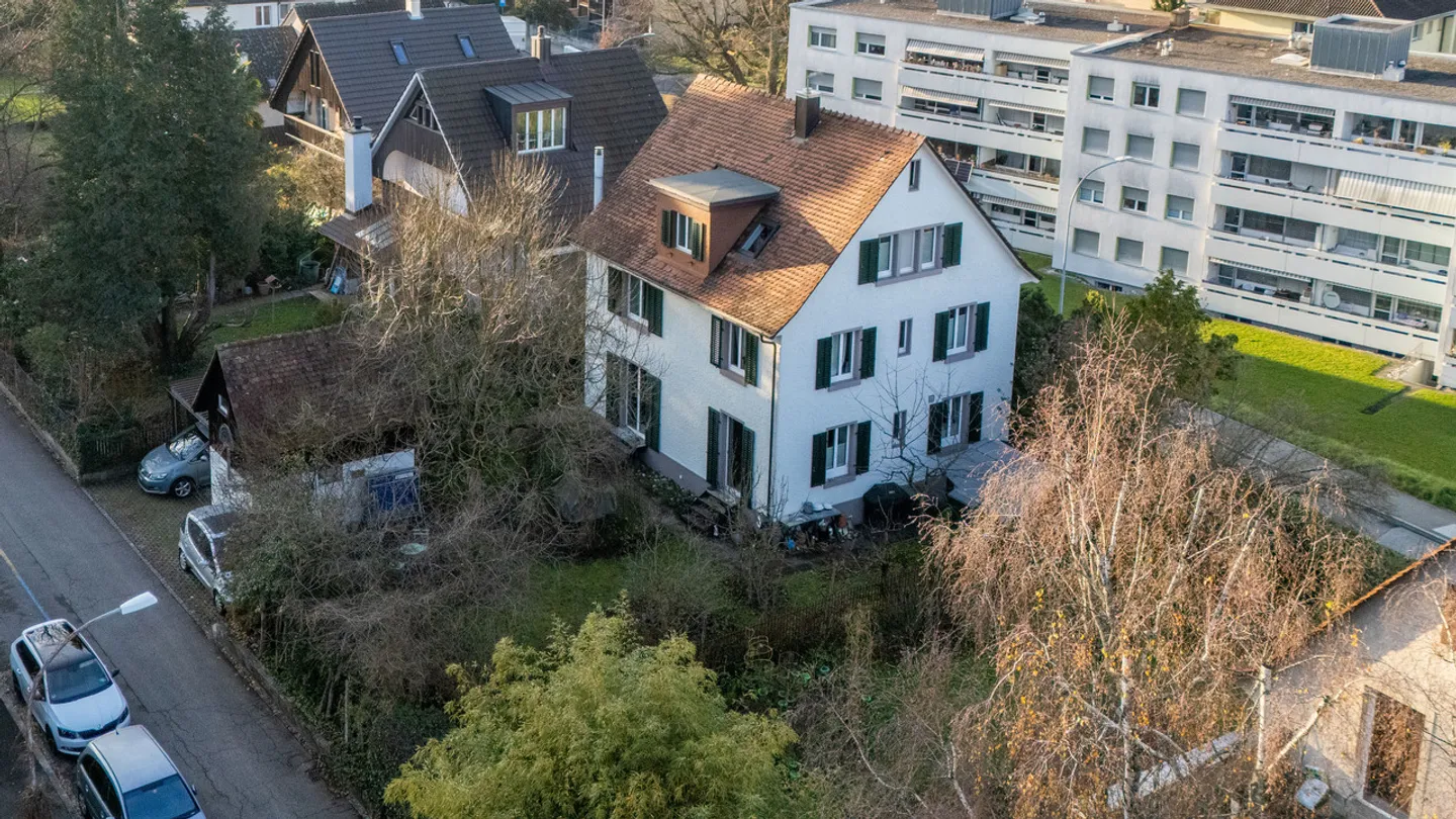 «Freistehendes 6.5-Zimmer-Einfamilienhaus mit Carport und Schwedenofen» - Foto 25 von 27