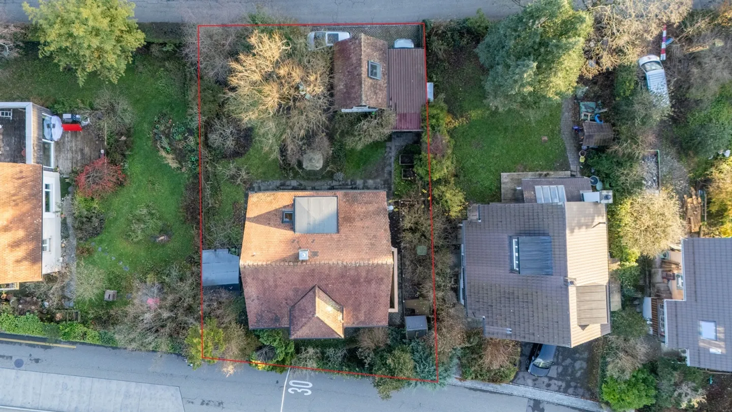 «Freistehendes 6.5-Zimmer-Einfamilienhaus mit Carport und Schwedenofen» - Foto 27 von 27