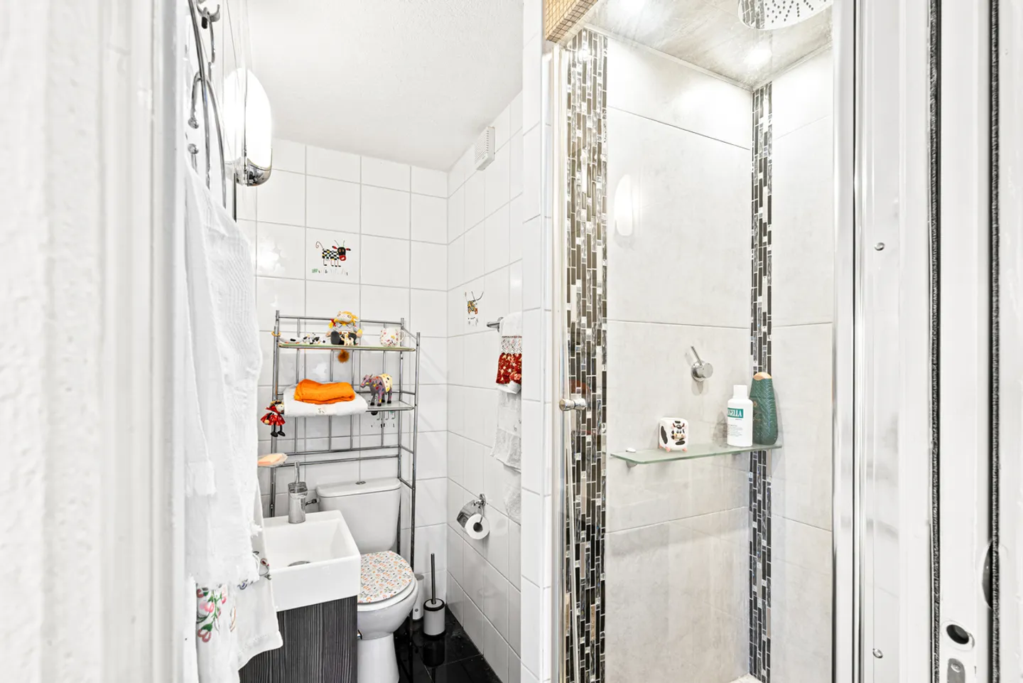 Maison exclusive avec piscine, jardin et terrasse - Photo 12 sur 13