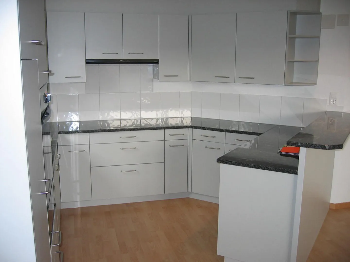 2.5-room apartment in a central location in Höngg - Photo 2 of 12