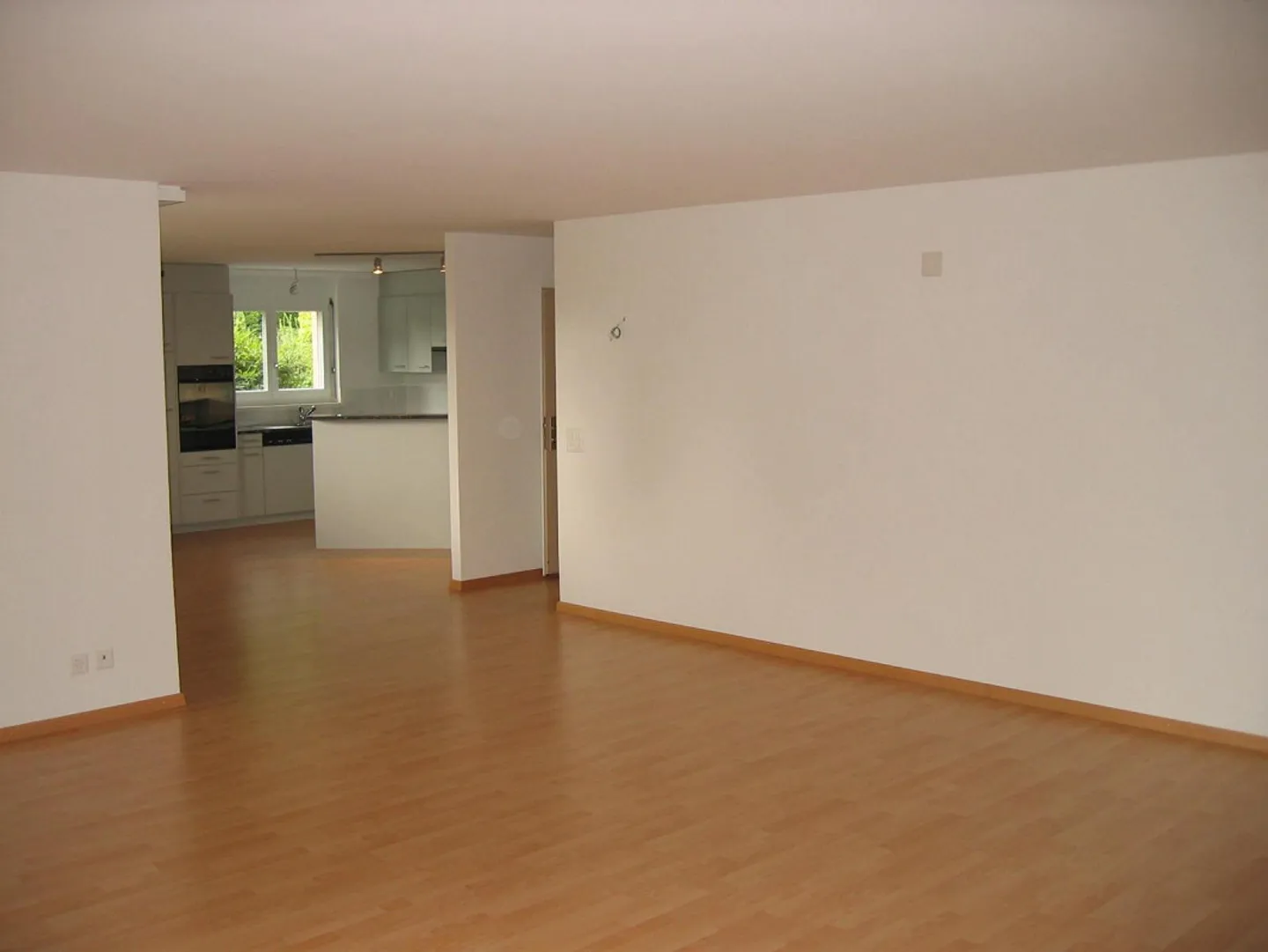 2.5-room apartment in a central location in Höngg - Photo 4 of 12