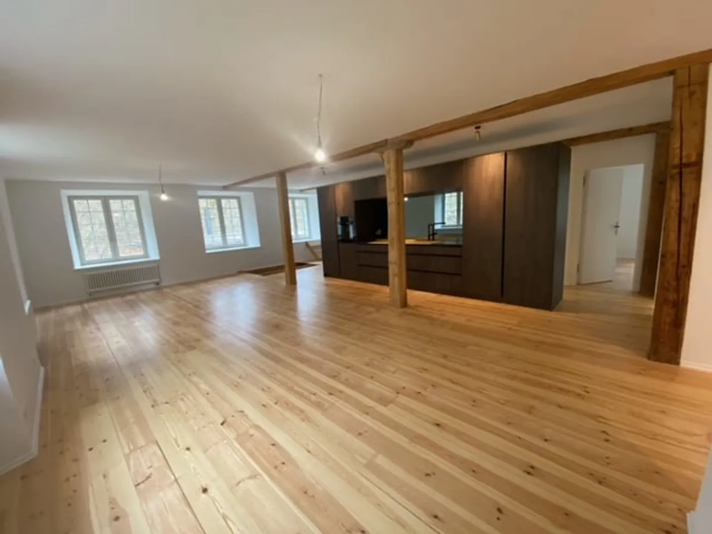 Charmante appartement 4.5 pièces dans un emplacement calme et central - Photo 3 sur 13