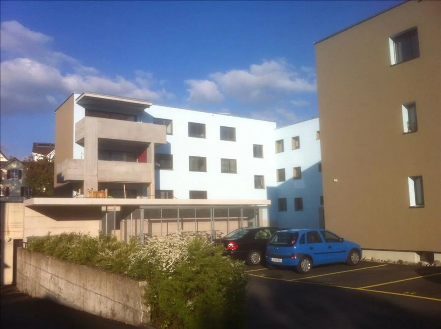 Affittare senza deposito - Appartamento moderno nel verde - Foto 1 di 8