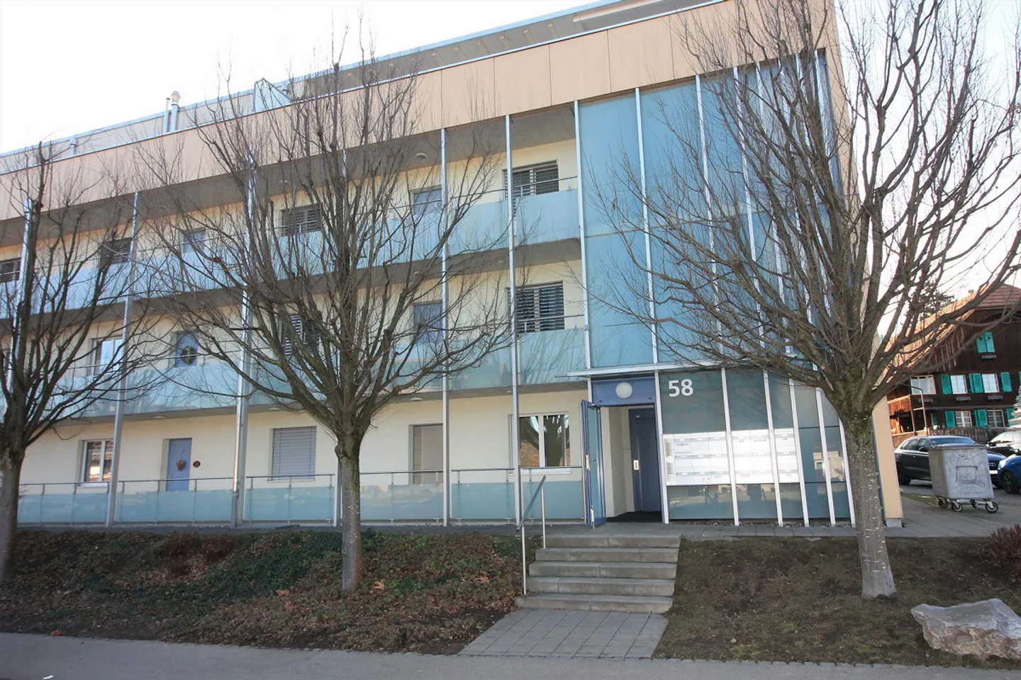 Country apartment with direct connection to Bern and Thun - Photo 1 of 12