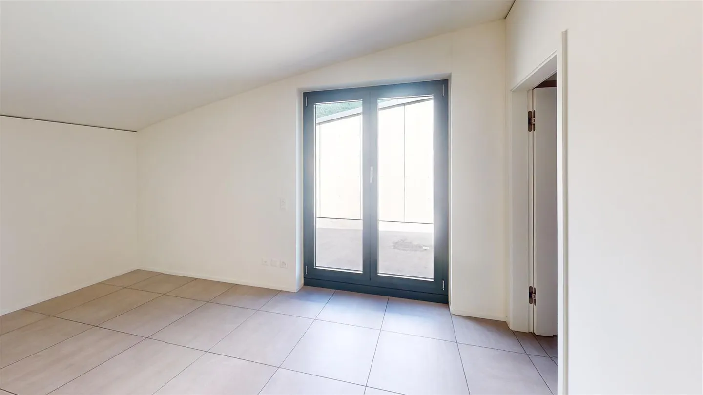 «Moderno duplex di 3.5 locali con vista sui castelli con super promozione» - Foto 10 di 10