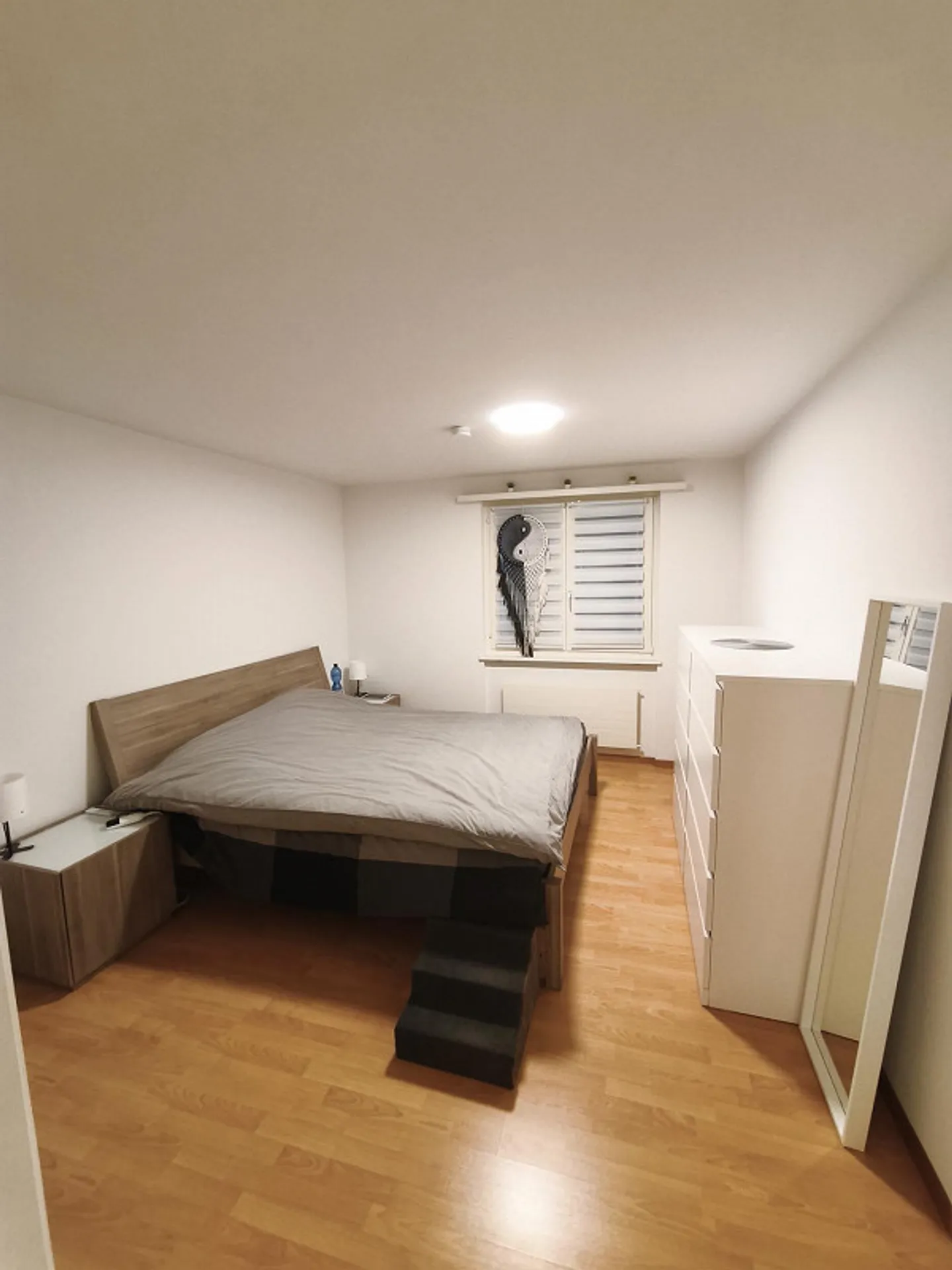 Appartement spacieux de 3,5 pièces dans un endroit calme - Photo 6 sur 7