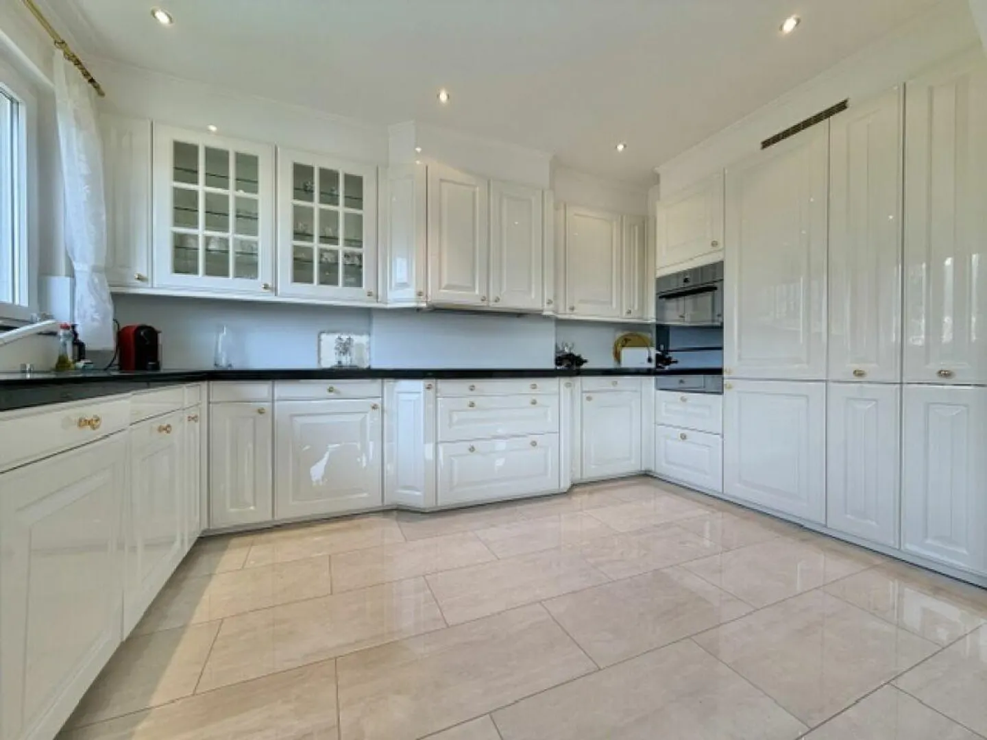 FOR SALE IN ASCONA, prestigious 4.5-room penthouse also usable as a SECONDARY RESIDENCE - Photo 10 of 26