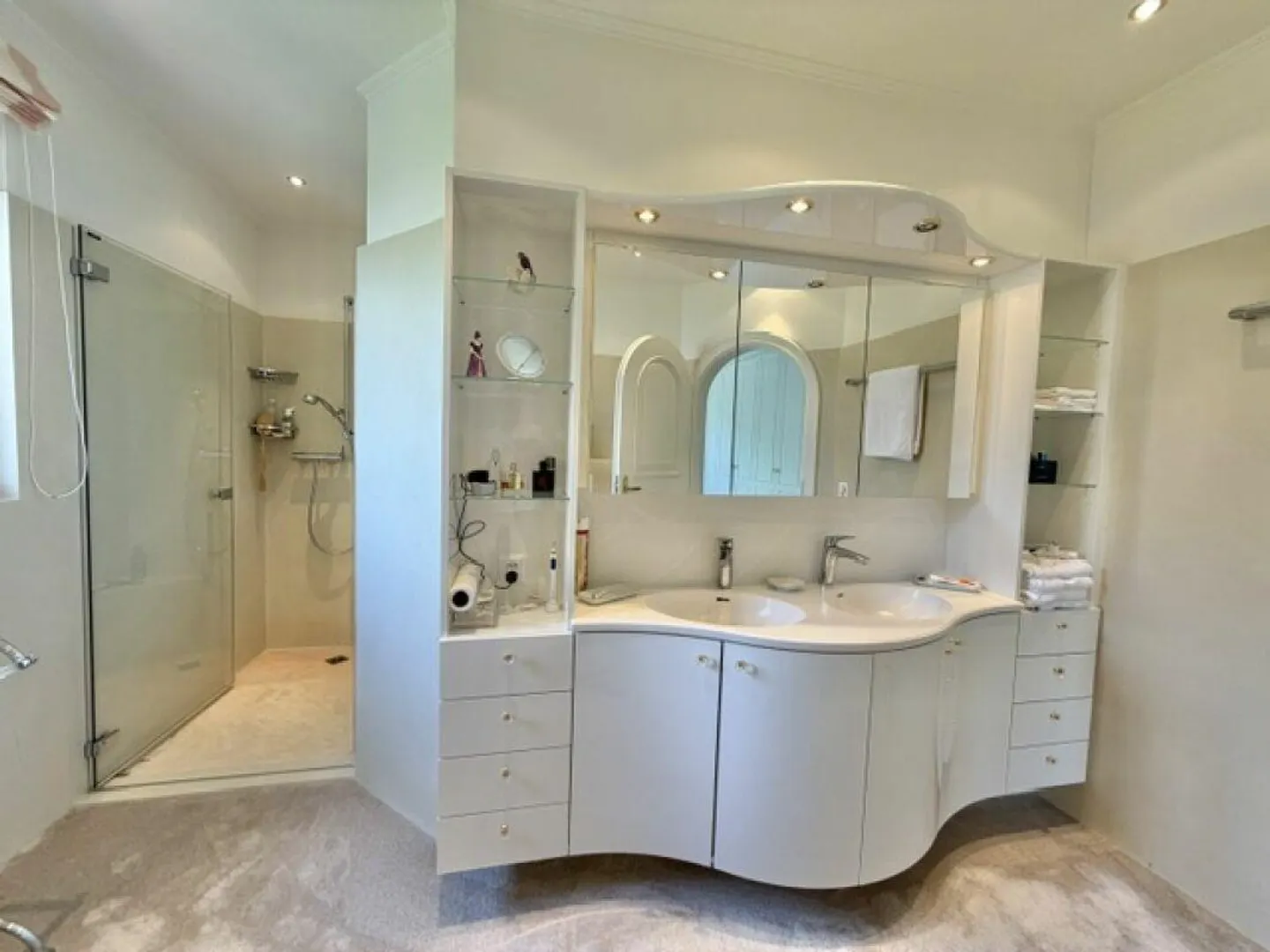 FOR SALE IN ASCONA, prestigious 4.5-room penthouse also usable as a SECONDARY RESIDENCE - Photo 17 of 26