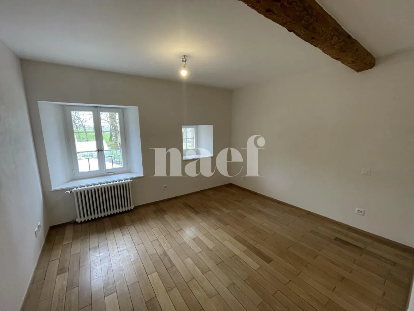 Incantevole casa di villaggio con 4 camere + 2 sale giochi riscaldate in annessi - Foto 4 di 9