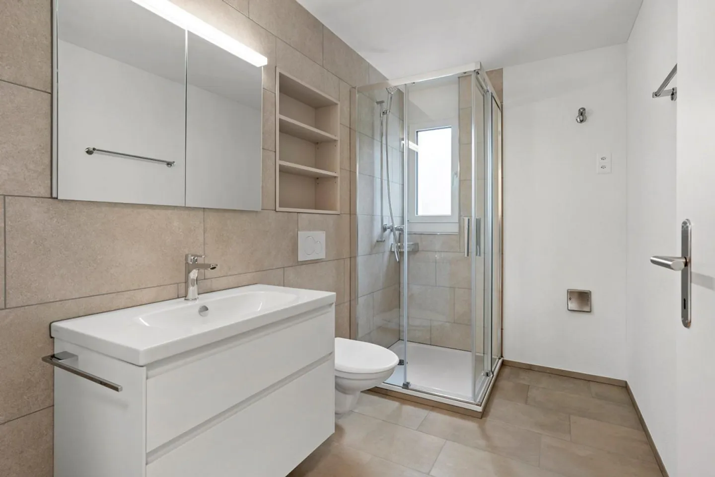 PRIMA AFFITTAZIONE dopo RISTRUTTURAZIONE COMPLETA! Appartamento giardino 4.5 stanze! NUOVE FOTO! - Foto 8 di 15