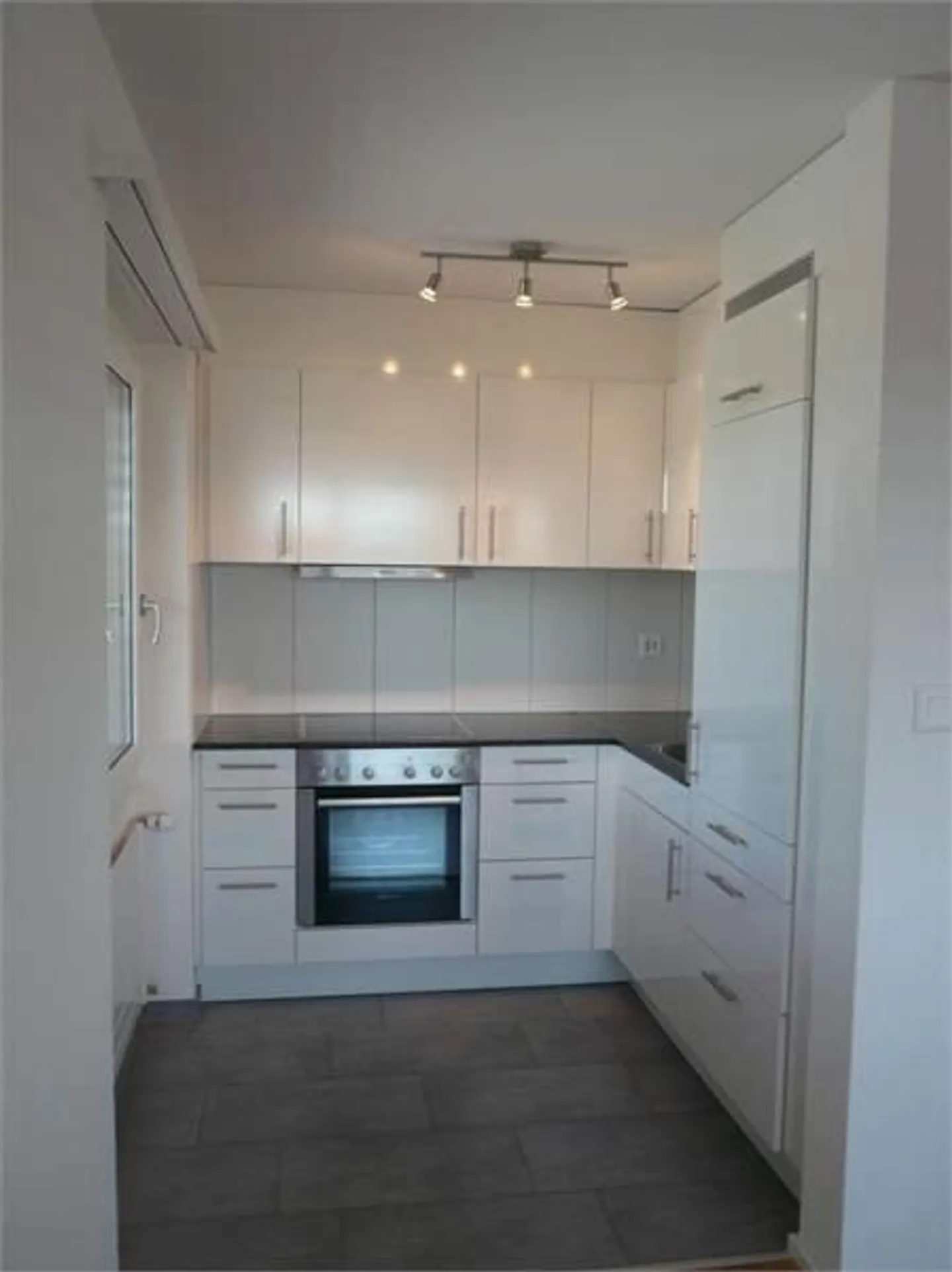 Appartement cherche célibataire - Photo 3 sur 4