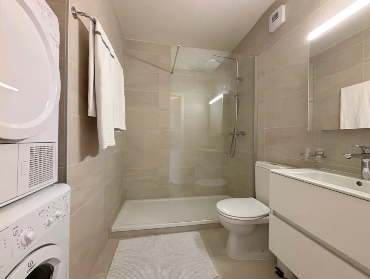 Bel appartement meublé de 3,5 pièces à Eaux-Vives - Photo 6 sur 11