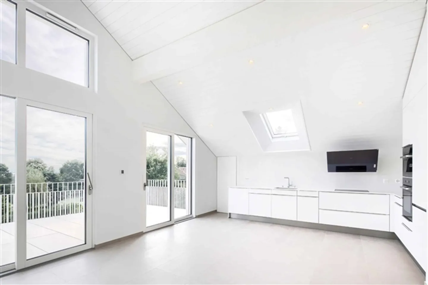 Outstanding 3.5-room apartment in a luxurious residence - Photo 4 of 10