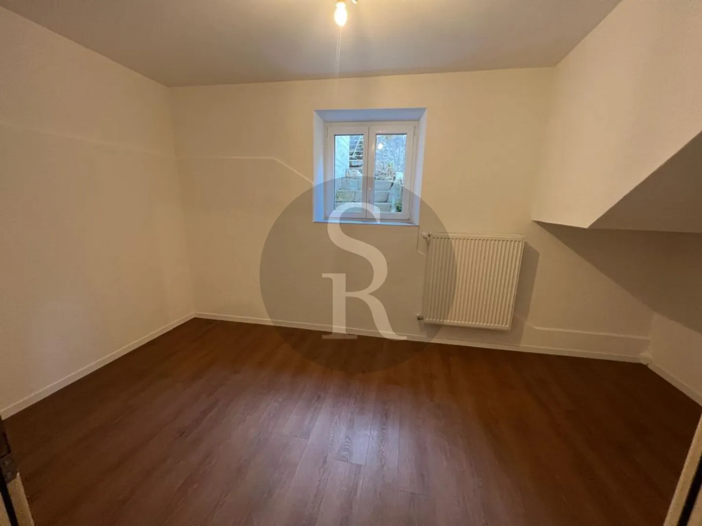 2.5 Room Apartment - Photo 5 of 6