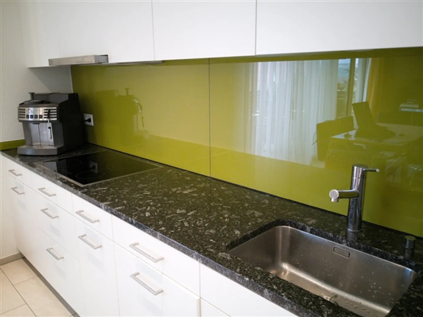 Appartement lumineux au rez-de-chaussée avec jardin 4.5 pièces à Bözberg - Photo 4 sur 6