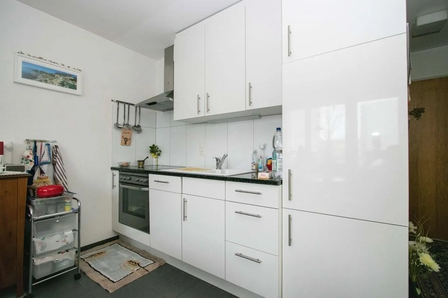 Apartment with modern kitchen & balcony for singles - Photo 2 of 8