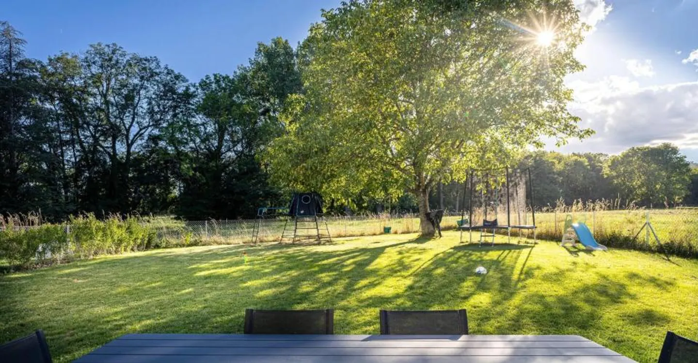 Magnifique villa jumelle dans un écrin de verdure - Foto 1 di 12