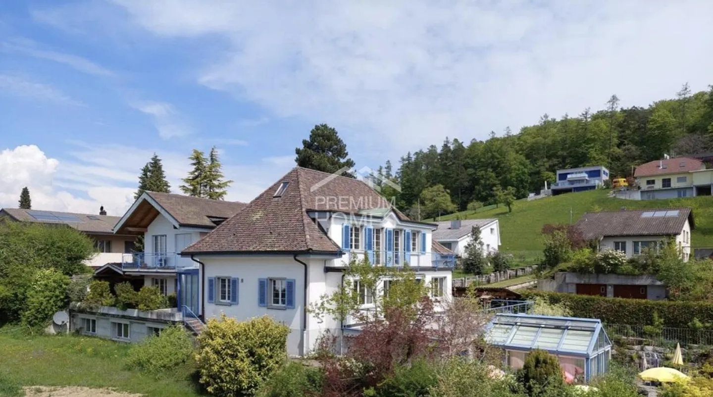 Mehrfamilienhaus kaufen - Foto 1 von 9