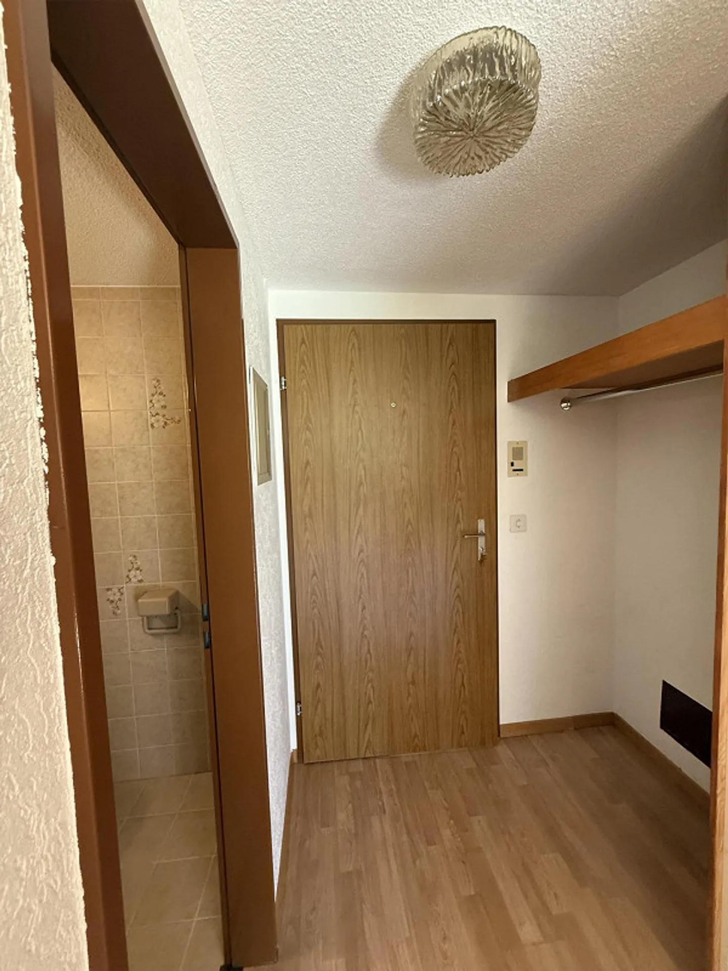Incantevole appartamento di 2,5 stanze con galleria - Foto 7 di 9