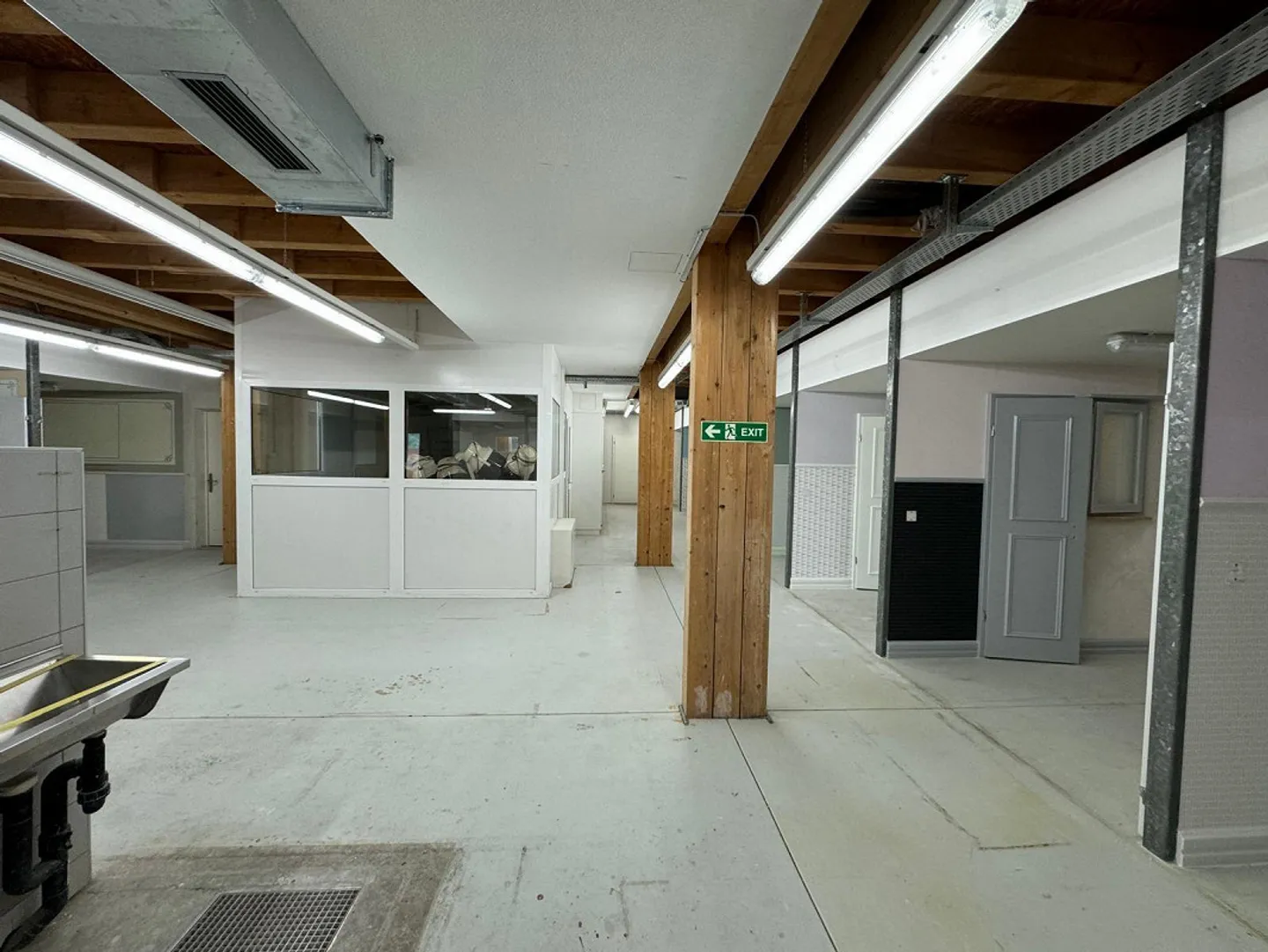 Prix de location attractif pour une surface spacieuse à Lausen - Photo 4 sur 11