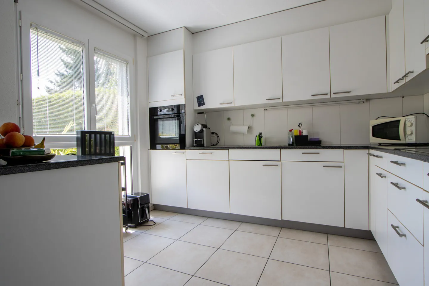 Apartment for rent - Photo 2 of 9