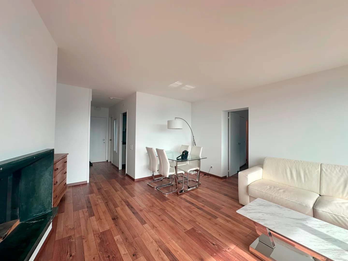 Super Crans Tower: Art of Living and Spectacular View - Photo 3 of 9