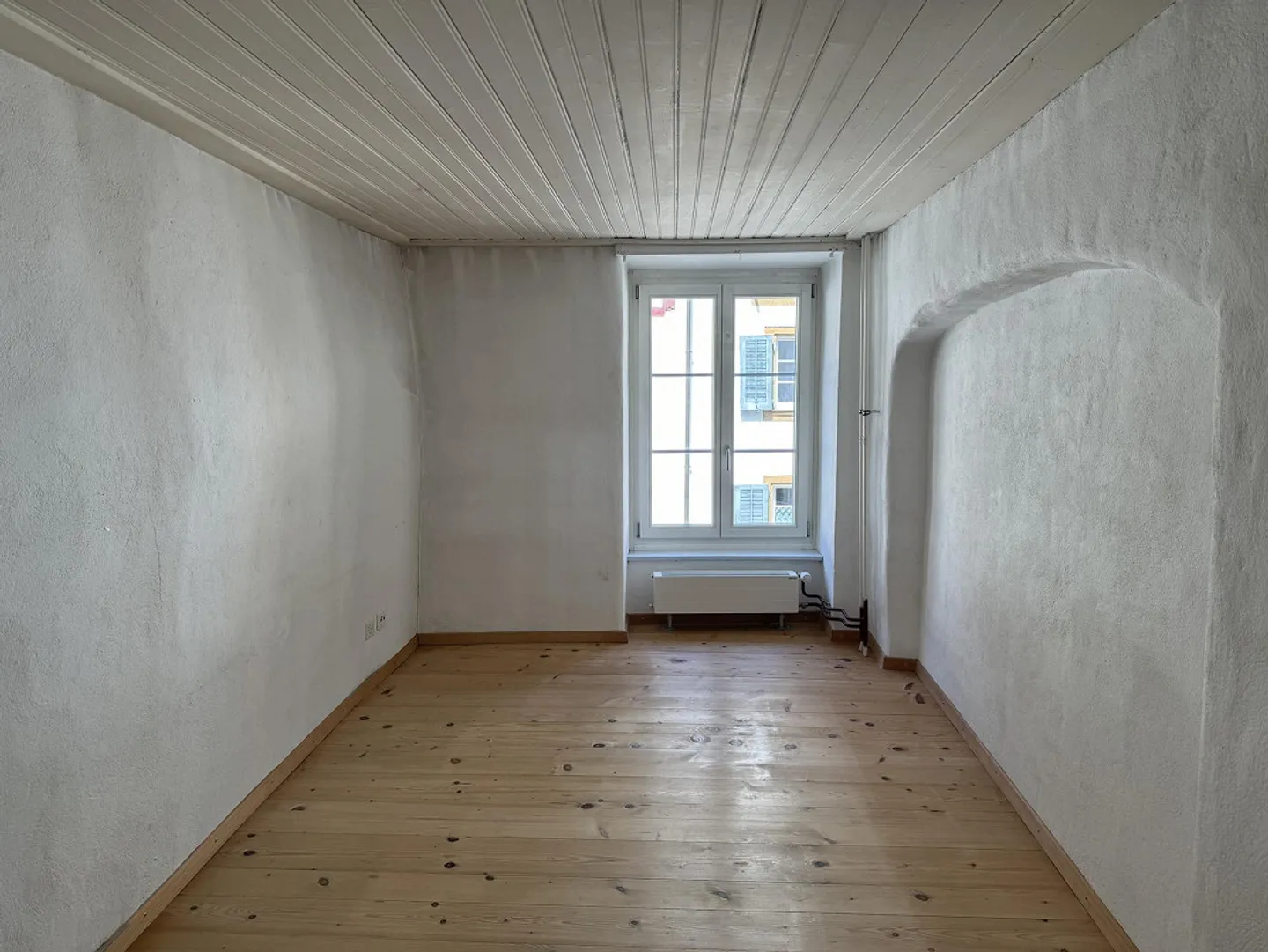 Maison de ville spacieuse de 6 pièces avec bureau et ambiance historique - Photo 8 sur 19