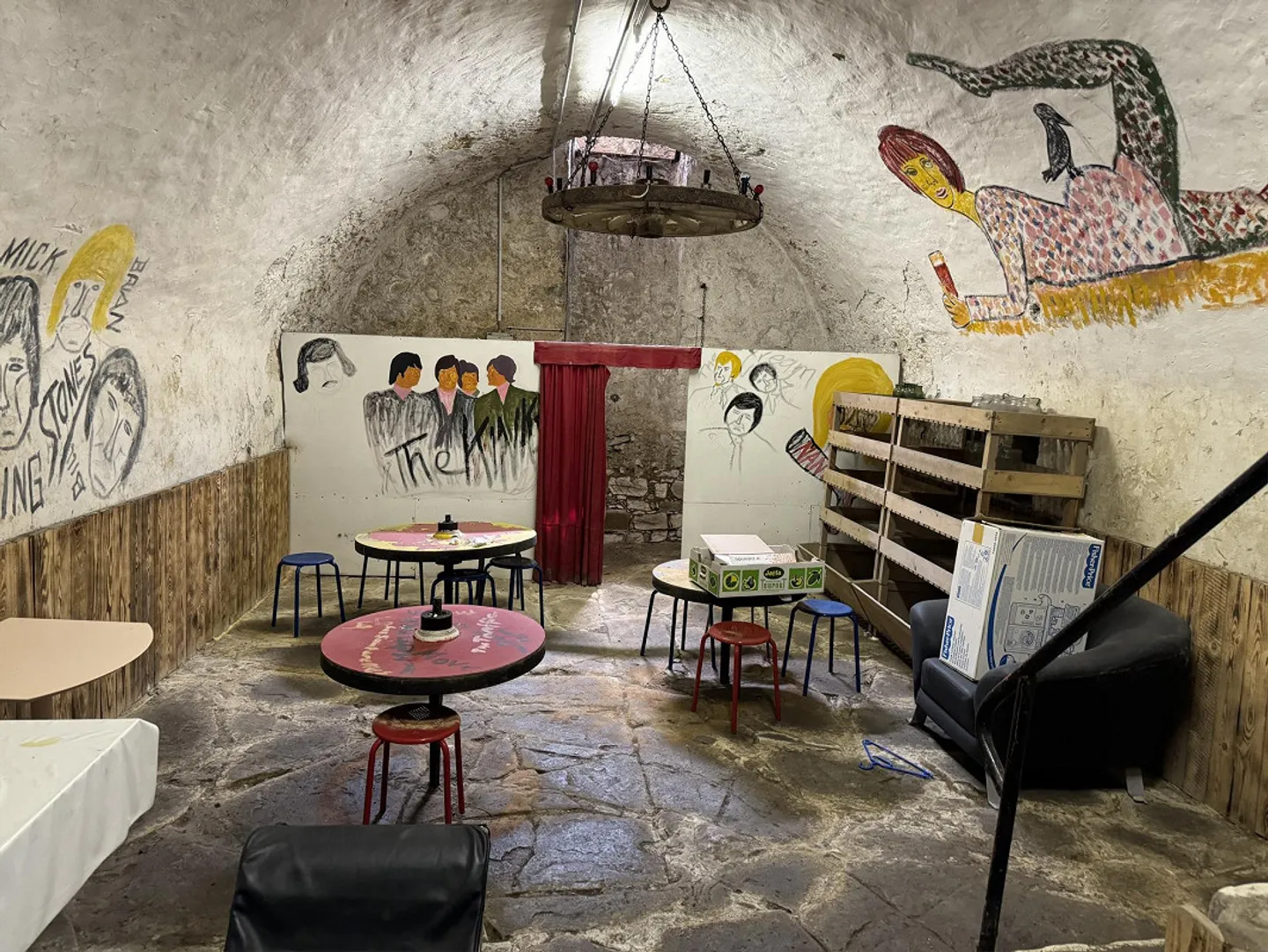 Maison de ville spacieuse de 6 pièces avec bureau et ambiance historique - Photo 13 sur 19