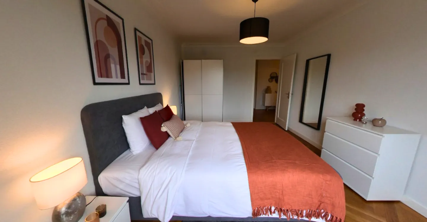Appartement spacieux de 2 chambres meublé avec balcon et vue sur la rivière à Genève - Photo 7 sur 14
