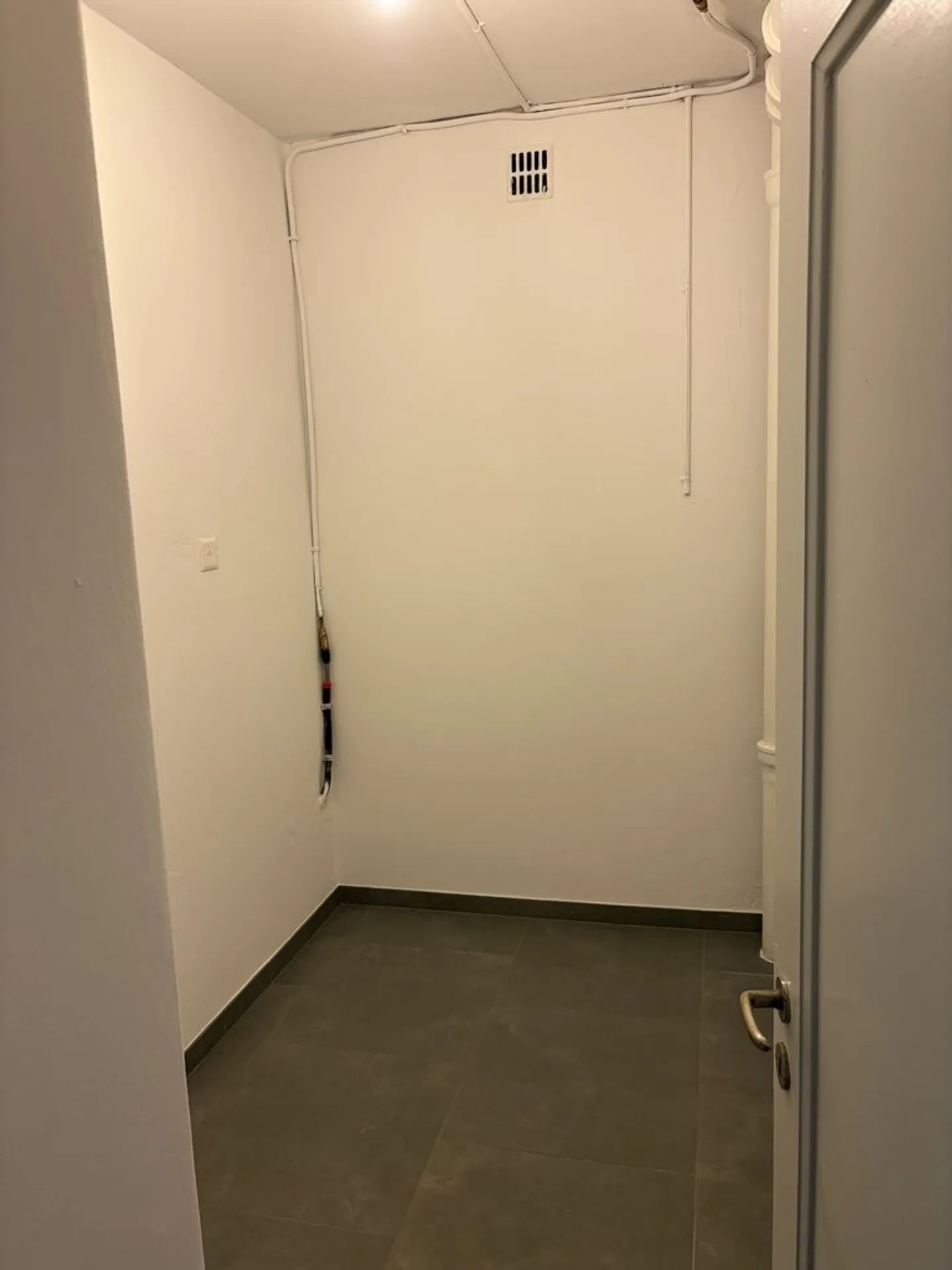 Appartamento completamente ristrutturato, in affitto con o senza mobili - Foto 6 di 6