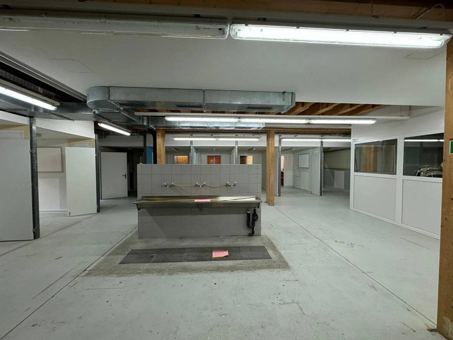 Prix de location attractif pour une surface spacieuse à Lausen - Photo 9 sur 11