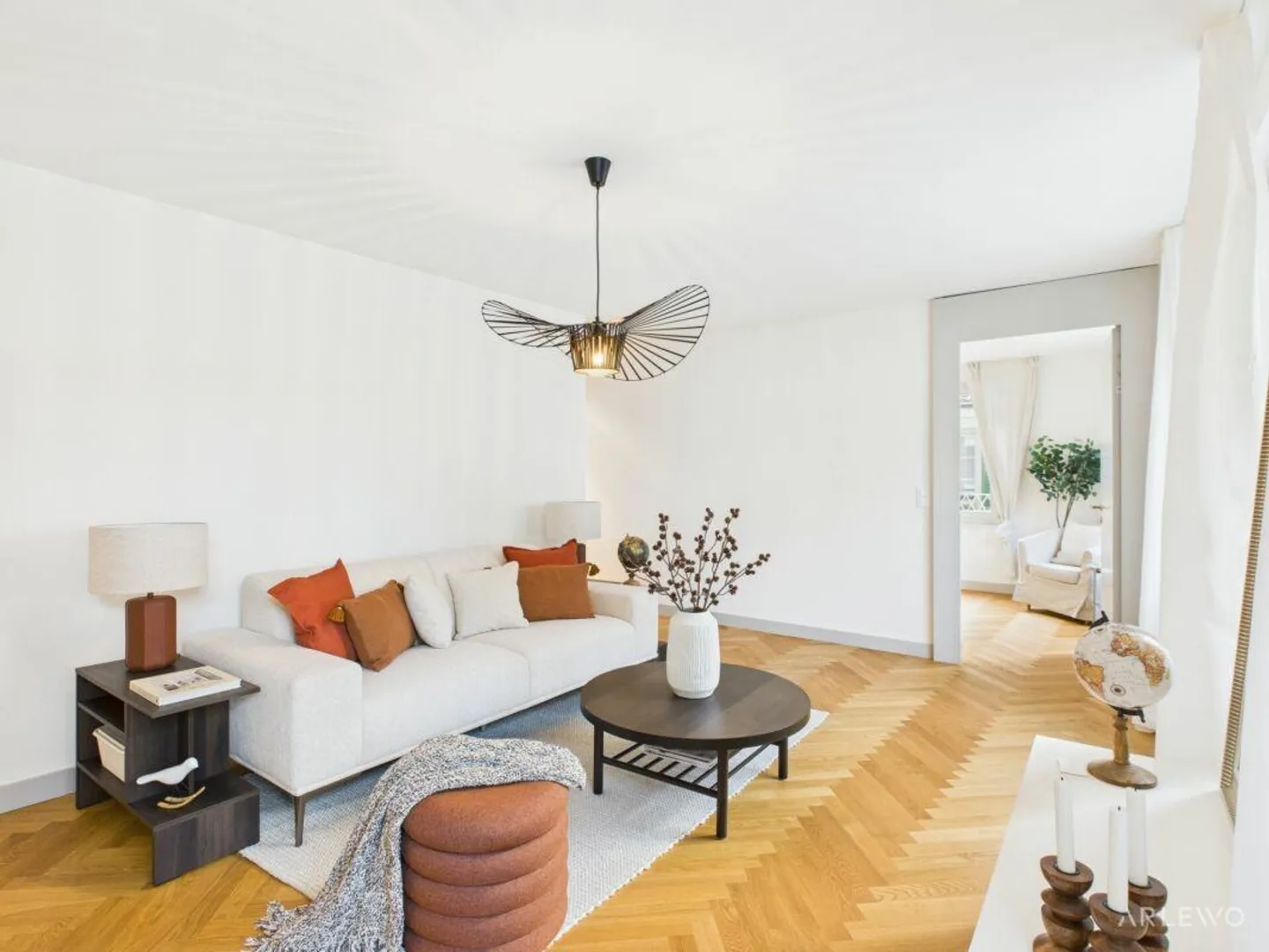 Modern, bright and comfortable - Photo 4 of 18