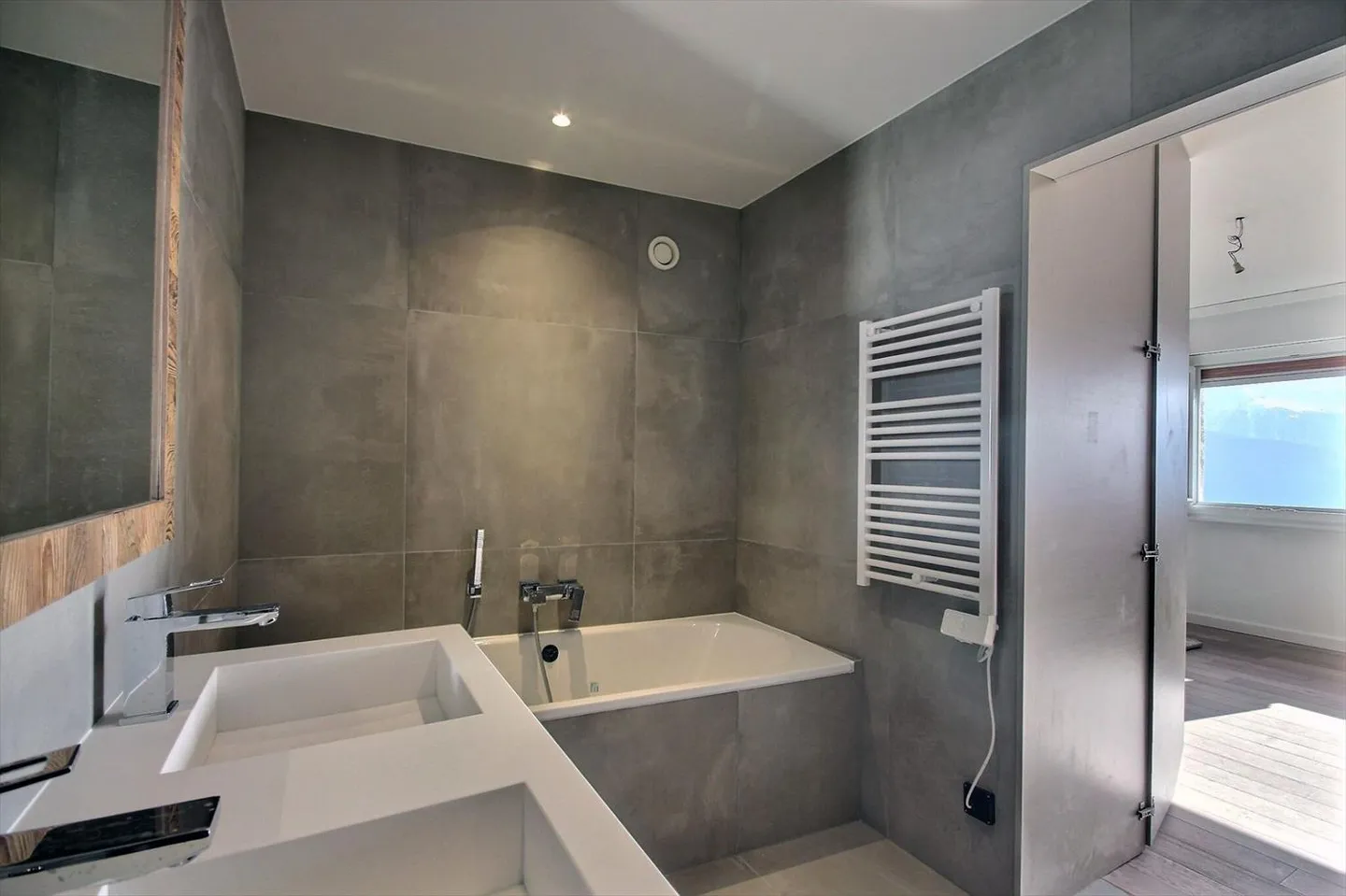 Superbe duplex intégralement rénové avec vue panoramique - Foto 9 di 13