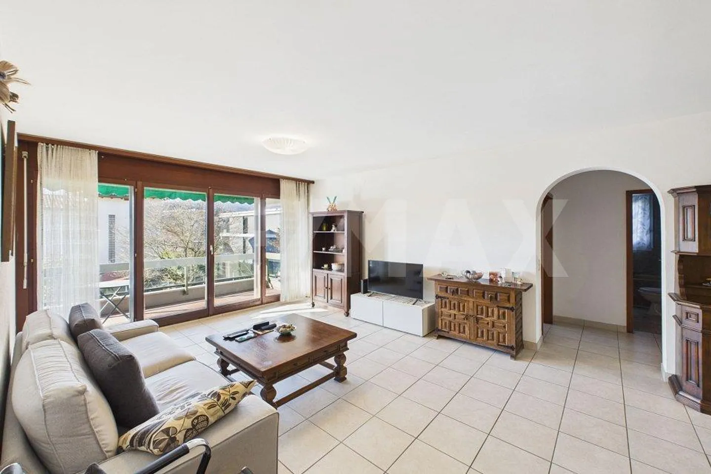 Appartement lumineux de 3½ pièces dans un quartier résidentiel - Photo 4 sur 13
