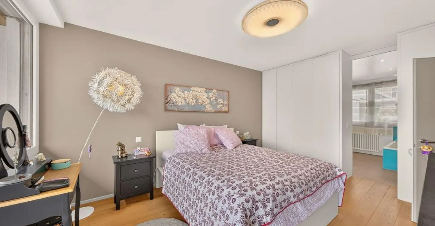 Rare duplex of 4.5 rooms: villa spirit, garden and lake view - Photo 5 of 12