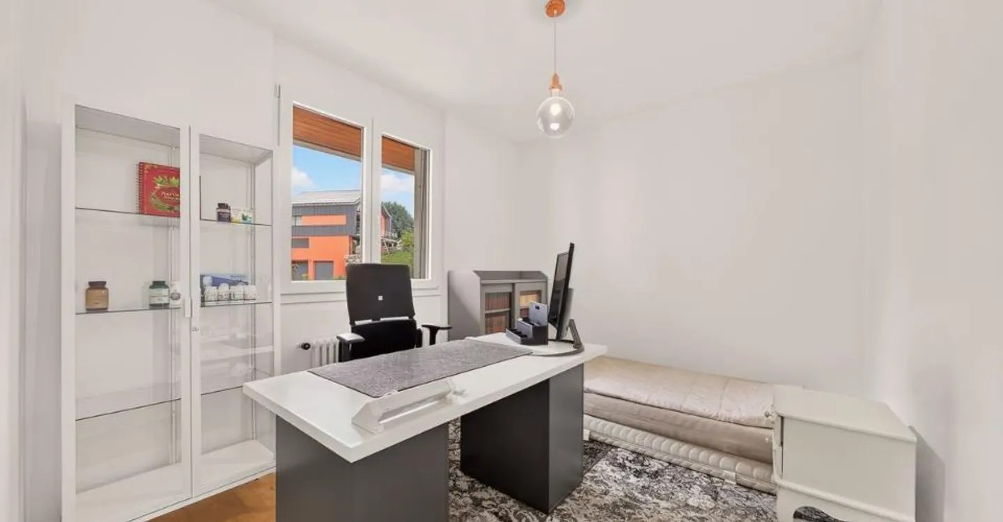 Rare duplex of 4.5 rooms: villa spirit, garden and lake view - Photo 8 of 12