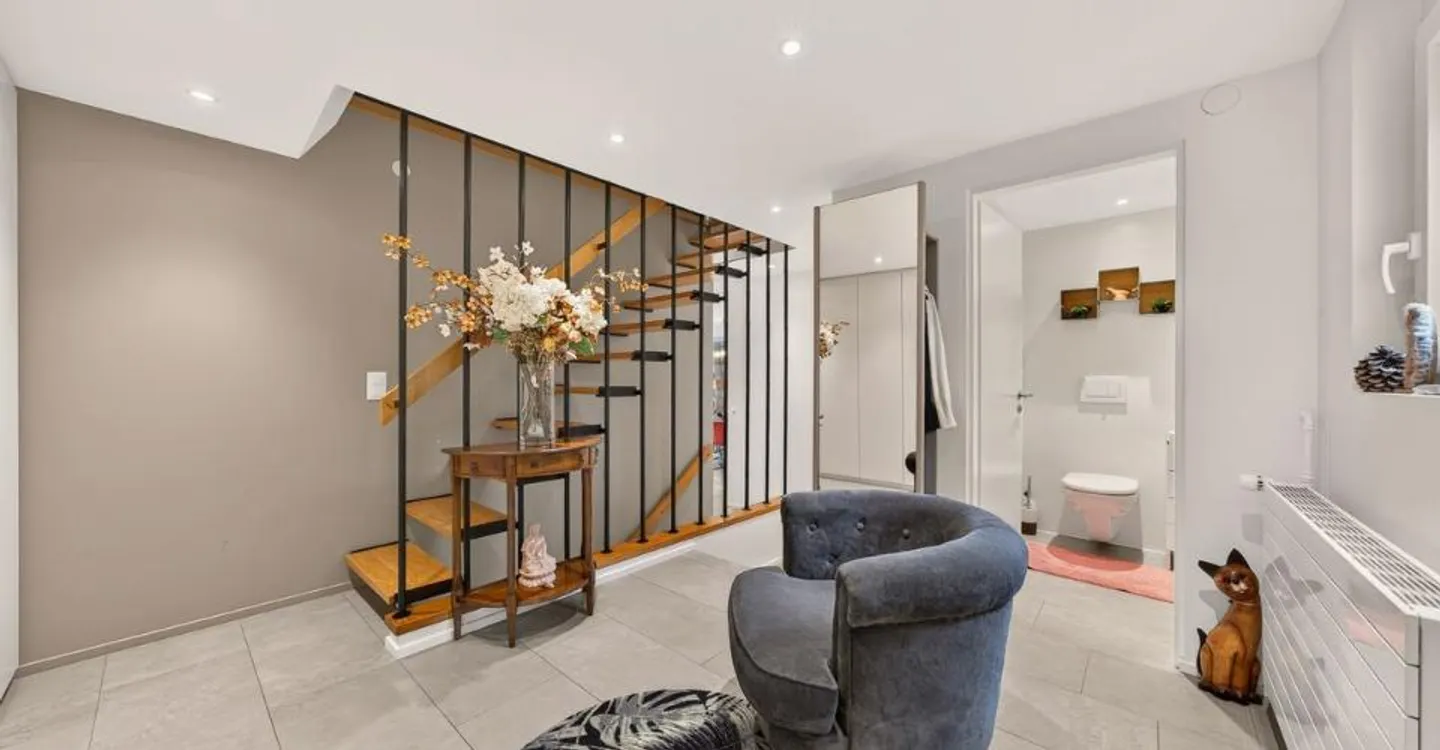 Rare duplex of 4.5 rooms: villa spirit, garden and lake view - Photo 9 of 12