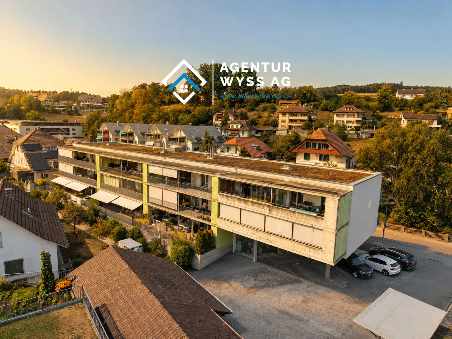 Appartamento moderno con studio a Neuenegg - Foto 1 di 16