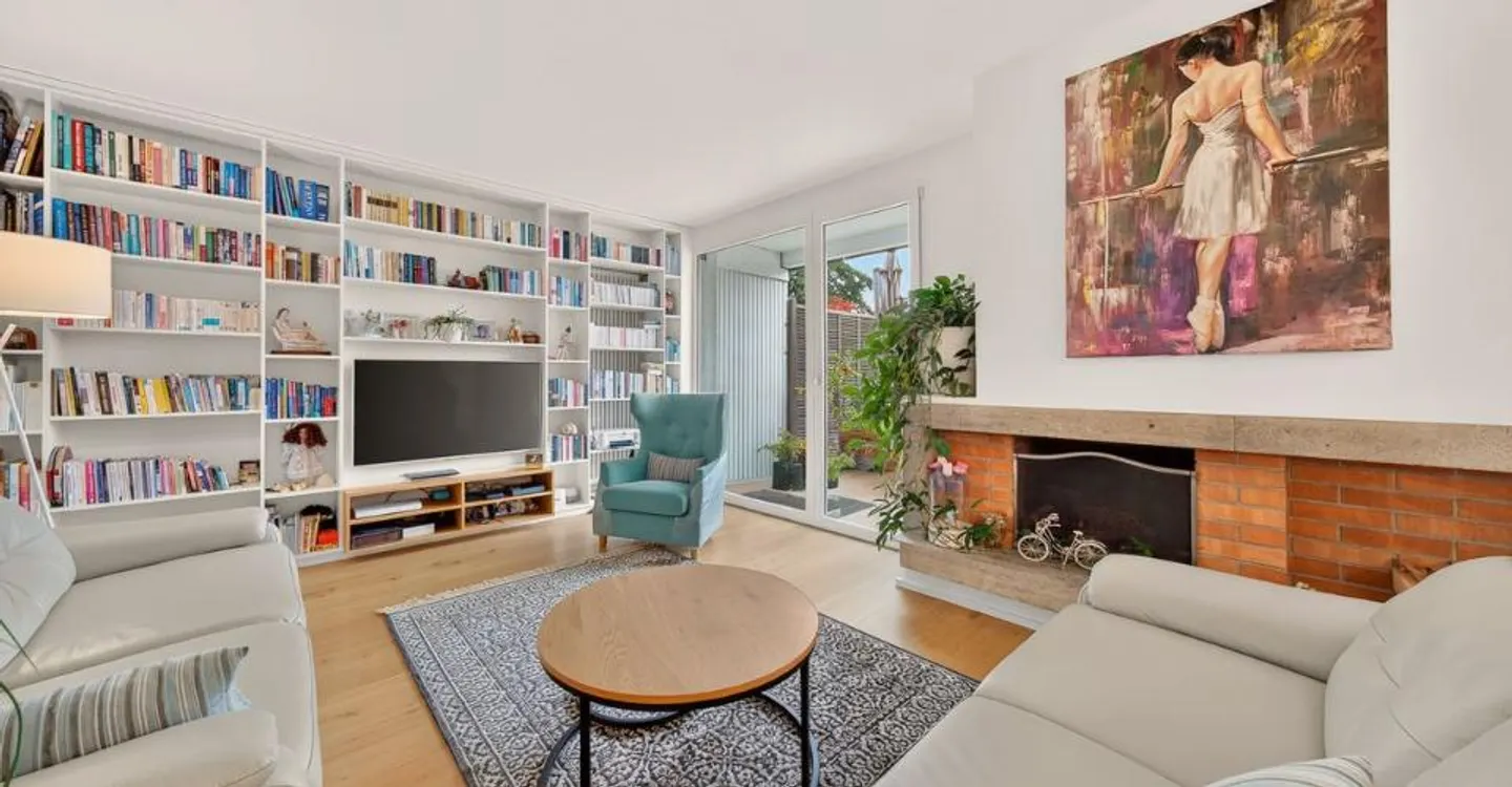 Rare duplex of 4.5 rooms: villa spirit, garden and lake view - Photo 2 of 12