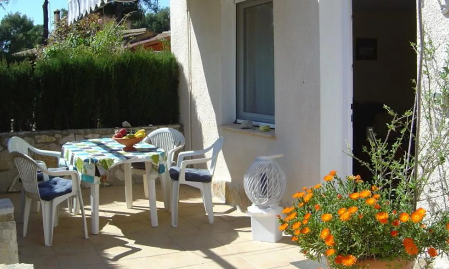 2.5 Room Furnished Apartment - Photo 1 of 5